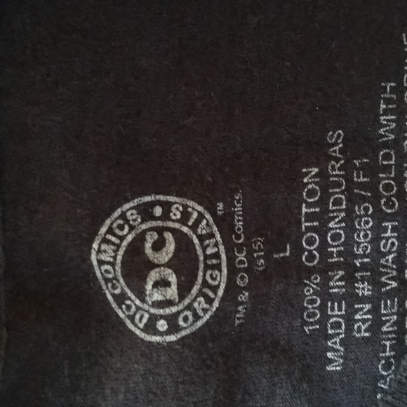 DC comics tee - Picture 3 of 3